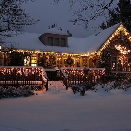 Rock Cottage Gardens B&B ユリーカ・スプリングス エクステリア 写真